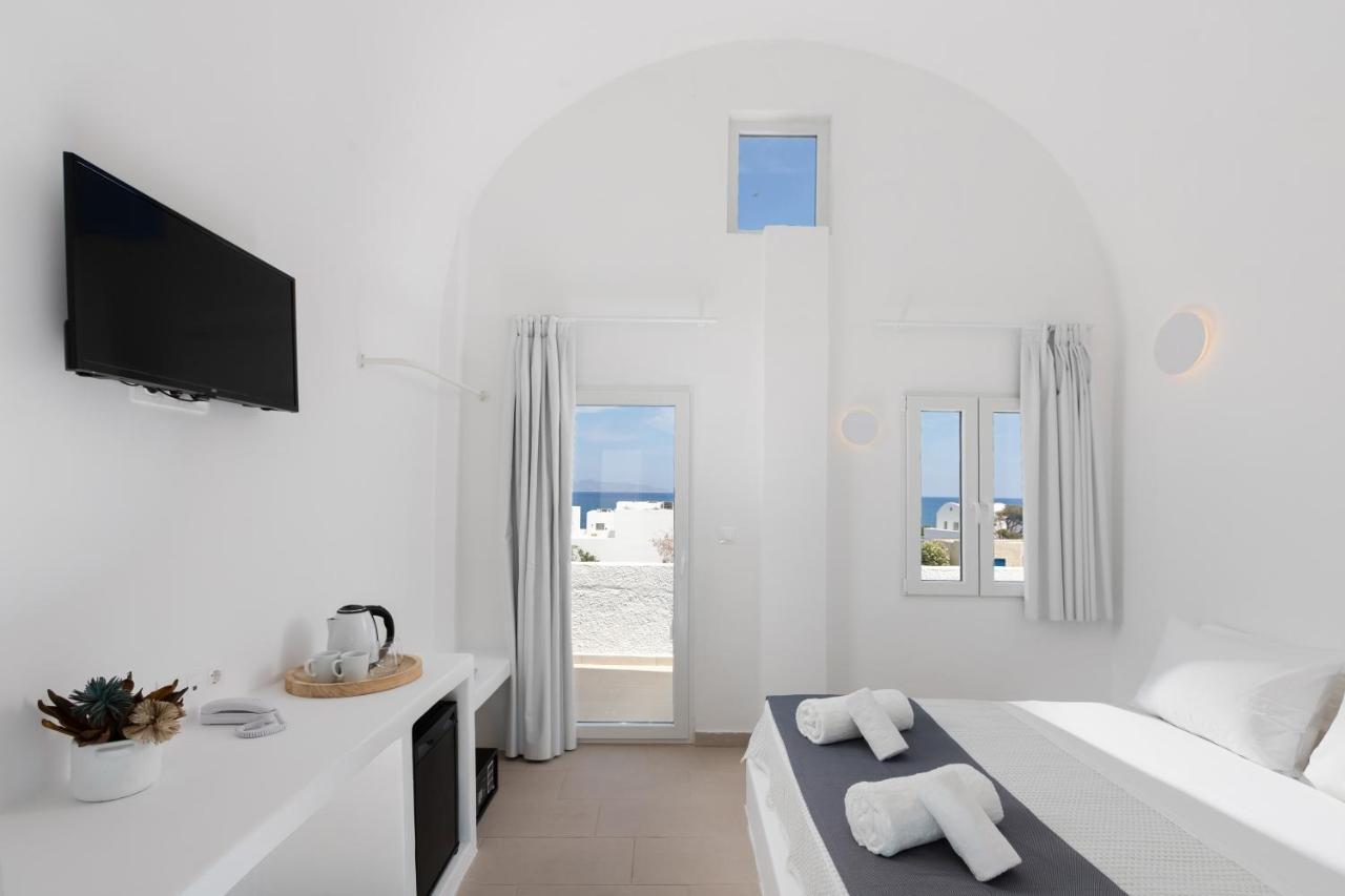 Voca Hotel & Suites Kamári Exteriör bild