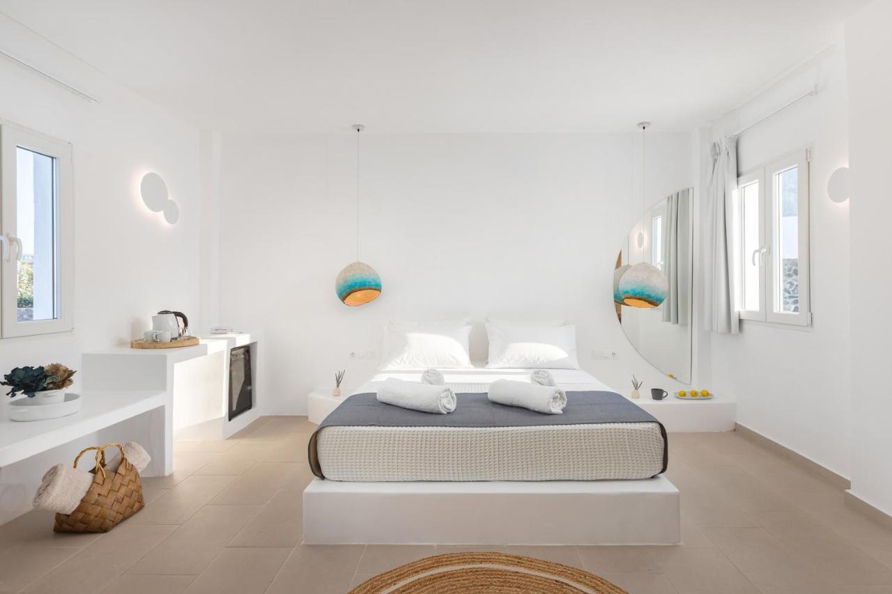 Voca Hotel & Suites Kamári Exteriör bild